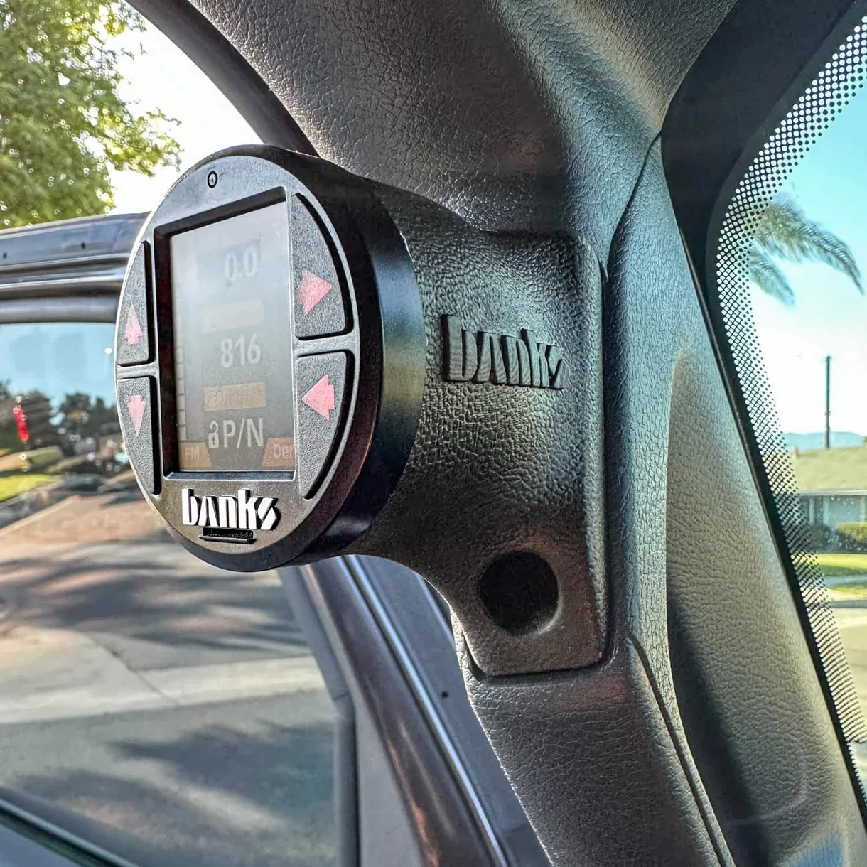 Upper iDash Stealth Pod Mount view 7
